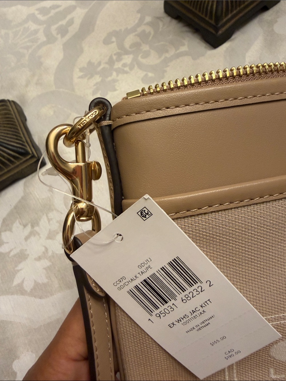 Coach NWT Canvas Crossbody Bag in Beige with Logo Coach Badge Kitt - Picture 9 of 13